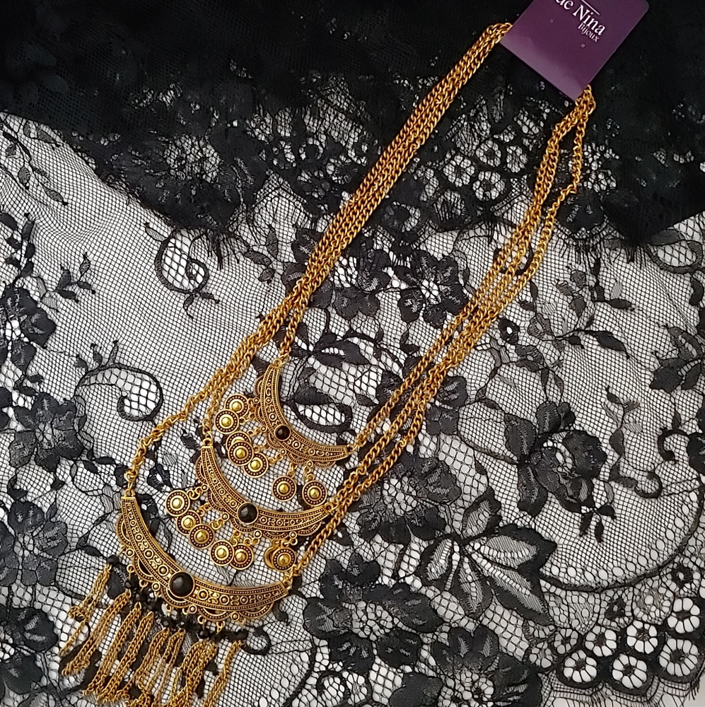 Necklace New with tag